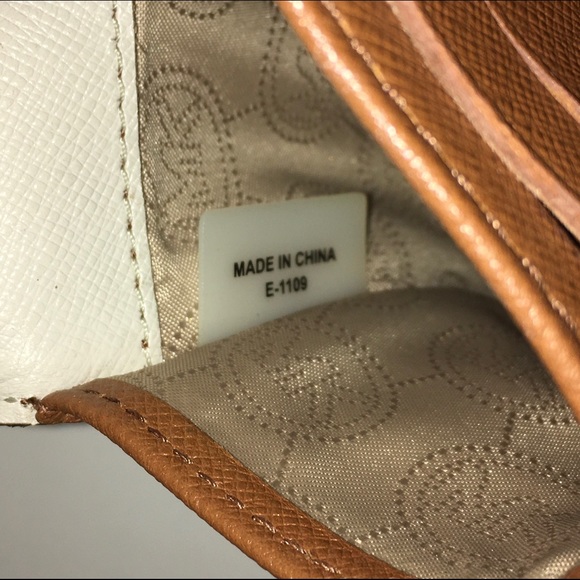 MICHAEL KORS caramel card wallet - Picture 7 of 7